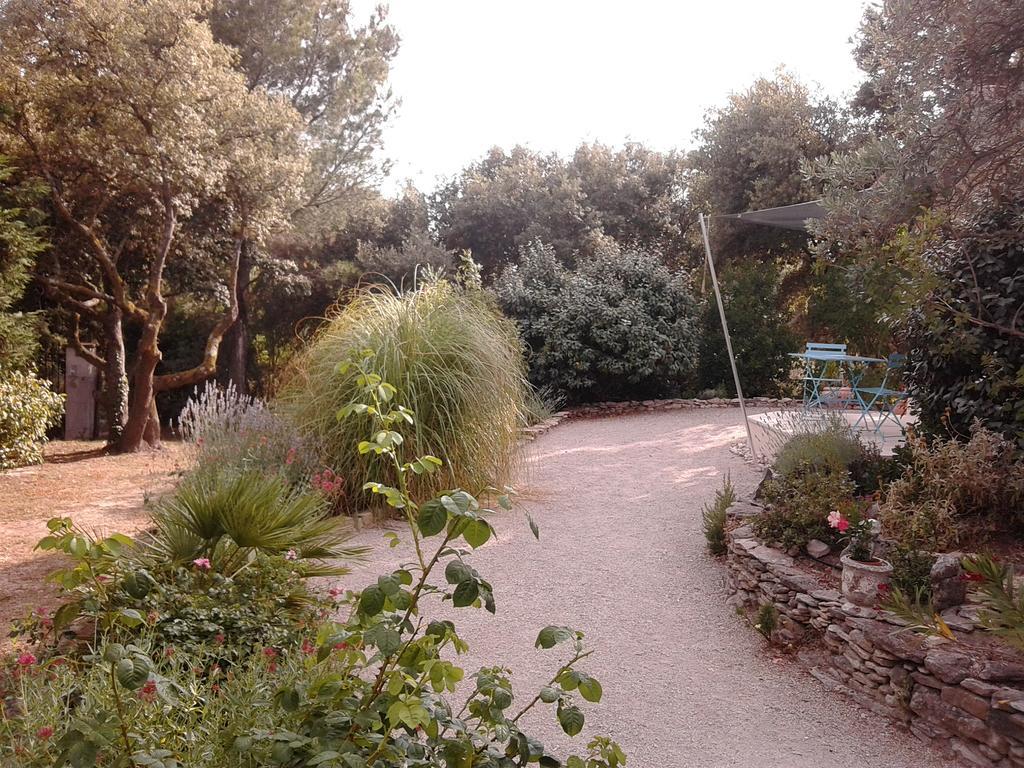 Appartamento Les Florides LʼIsle-sur-la-Sorgue Esterno foto