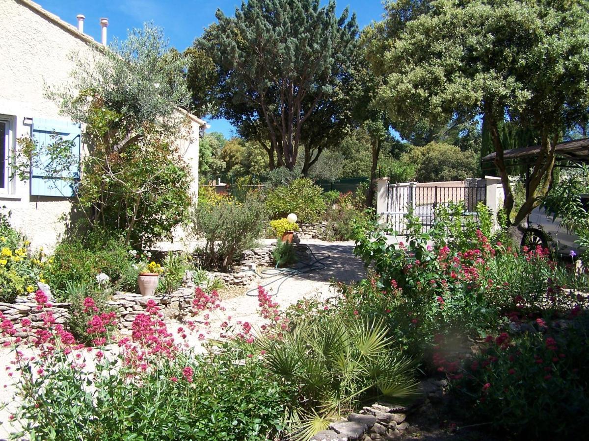 Appartamento Les Florides LʼIsle-sur-la-Sorgue Esterno foto
